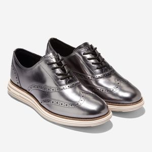 Cole Haan pewter Women's ØriginalGrand Wingtip Oxford size 7.5